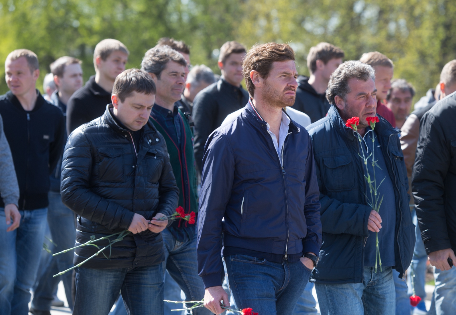 Зенитовцы возложили цветы к монументу «Мать-Родина»