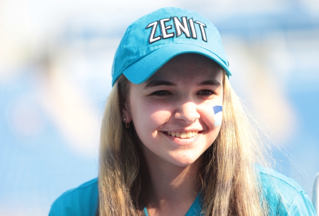 Инвалид-колясочник, болельщица Зенита Алина Шевцова