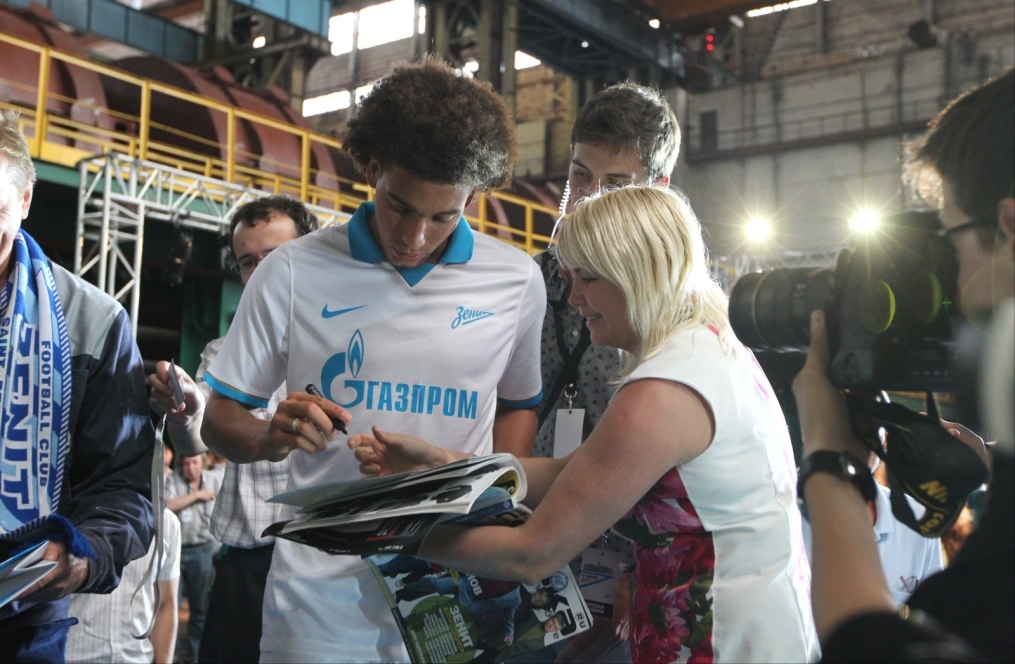 Презентация игровой формы ФК «Зенит» на сезон-2013/14