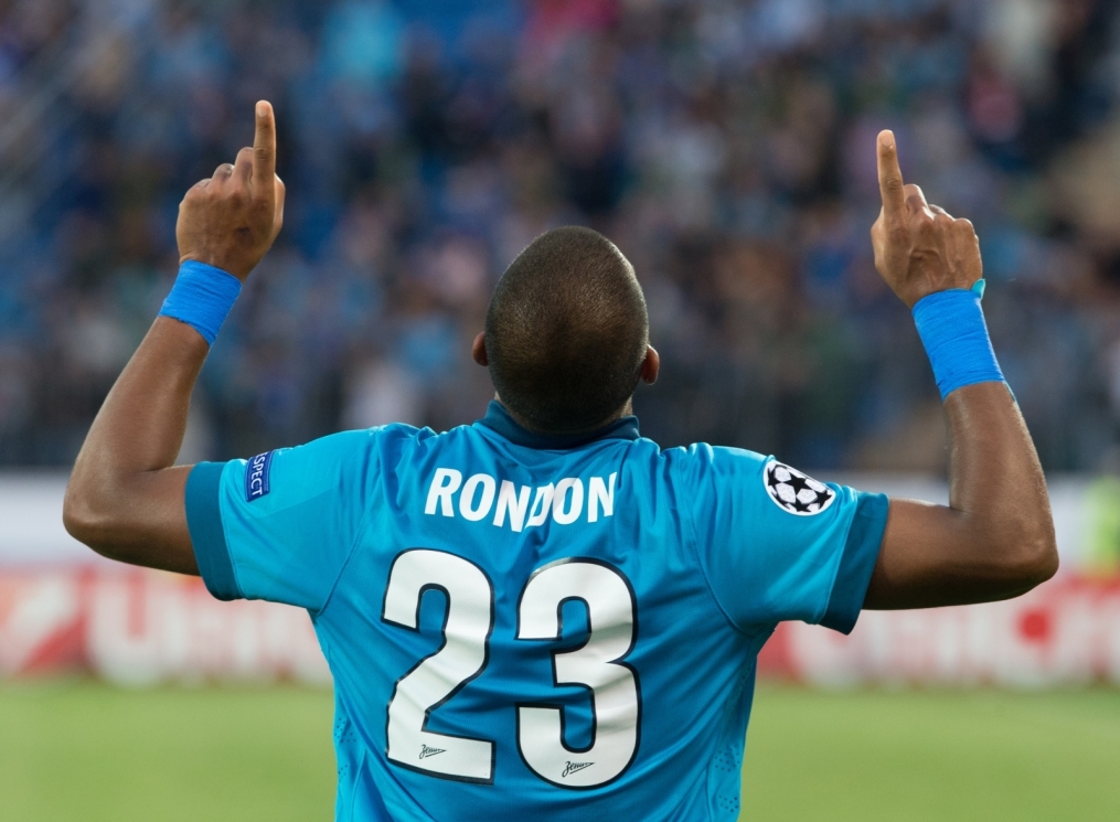 Лига чемпионов УЕФА, 2014/15, «Зенит» — «Стандард»