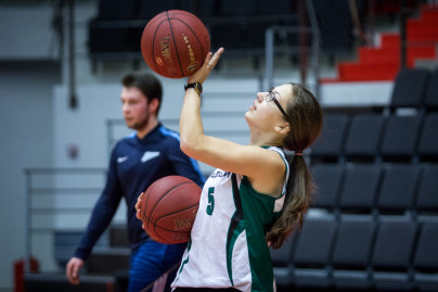 Утренняя зарядка для болельщиков из Студенческой лиги «Зенита» в рамках марафона «90 добрых дел»