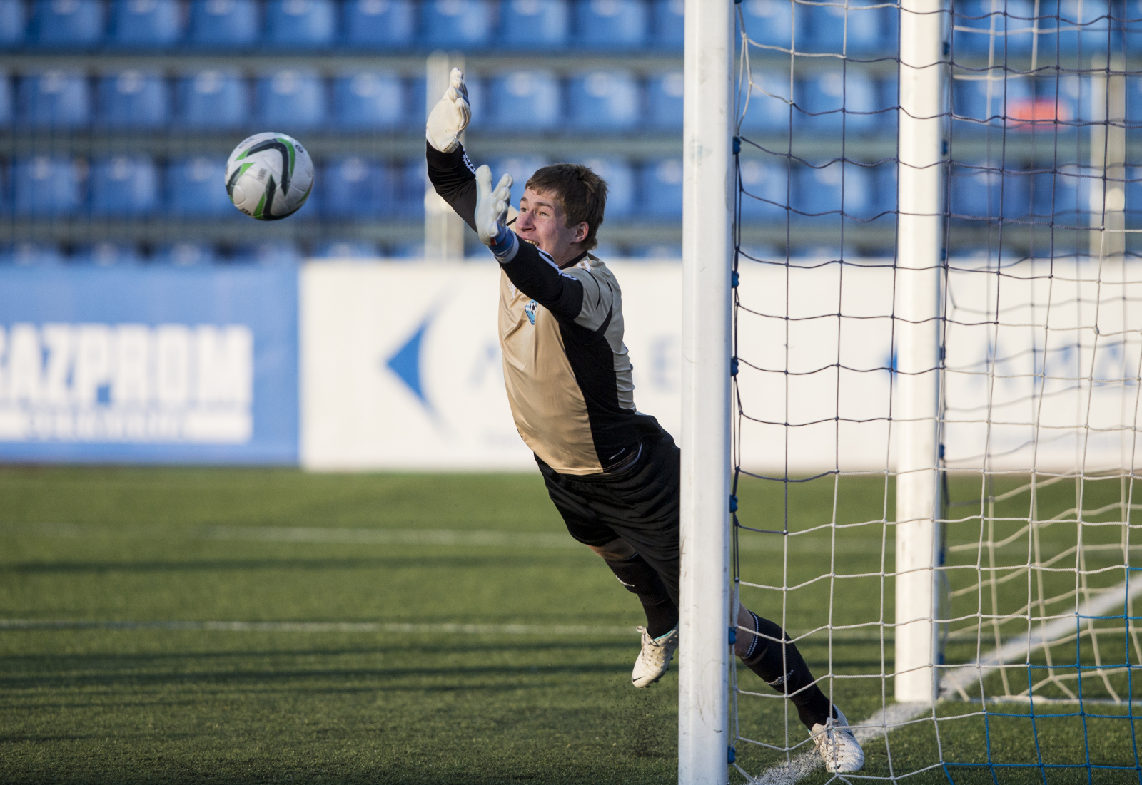 Первенство ПФЛ 2014/2015, зона «Запад», «Зенит» — «Волга»
