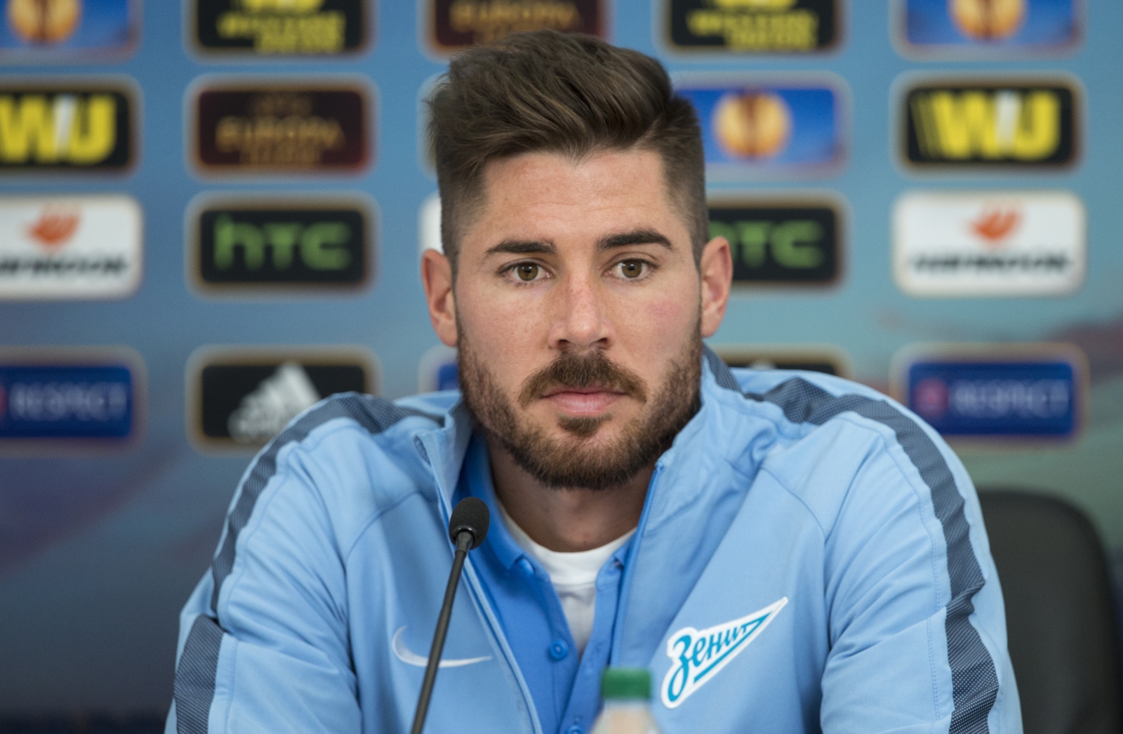 Хави Гарсия, полузащитник ФК «Зенит» на пресс-брифинге перед матчем Лиги Европы УЕФА 1/4 финала, «Зенит» — «Севилья»