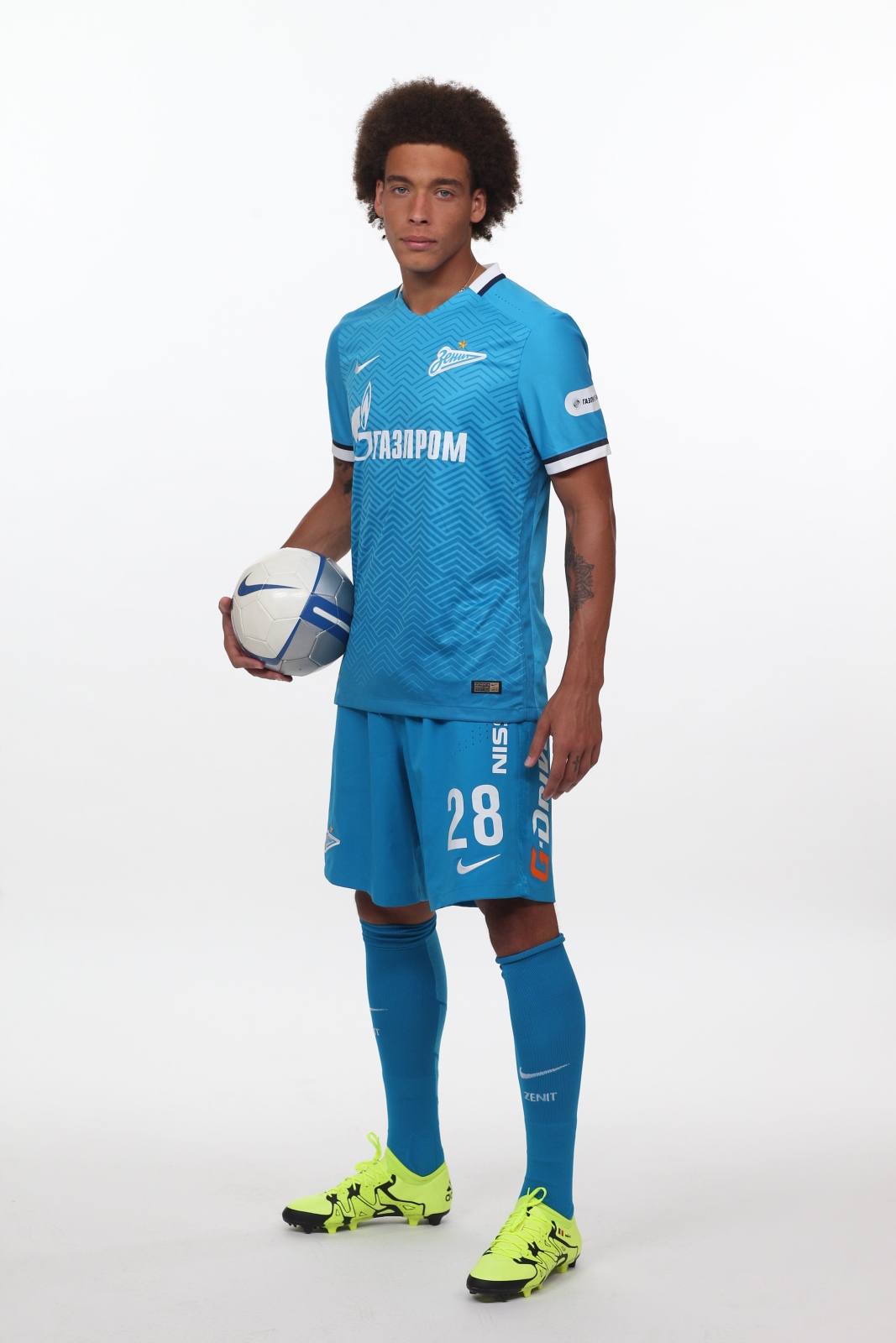 Фотосессия футболистов и тренеров основного состава ФК «Зенит» сезона 2015/2016