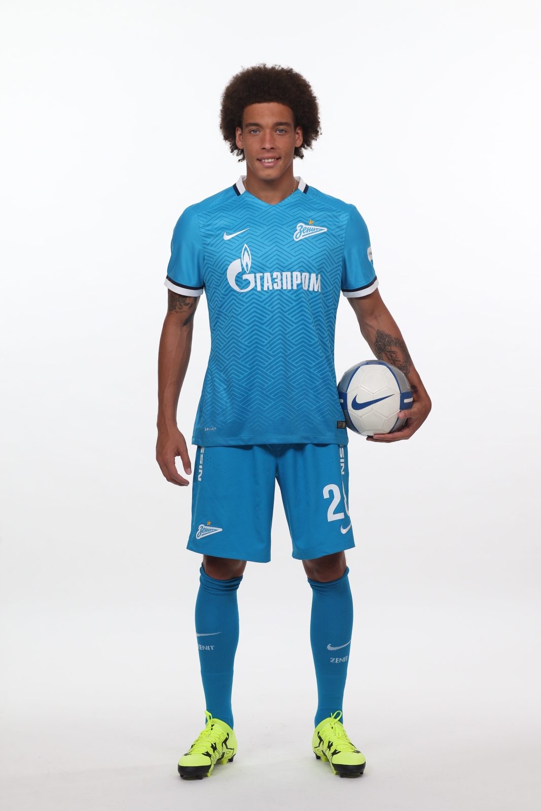 Фотосессия футболистов и тренеров основного состава ФК «Зенит» сезона 2015/2016