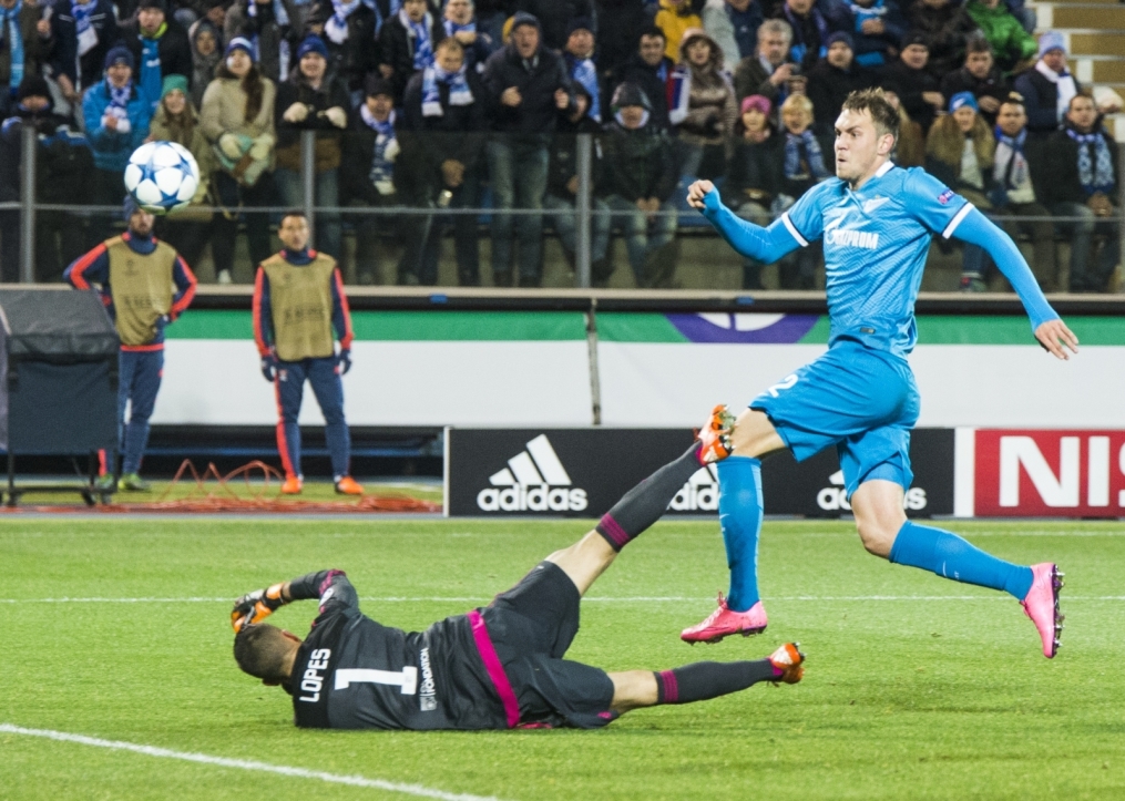 Лига Чемпионов УЕФА 2015/16, «Зенит» — «Лион»