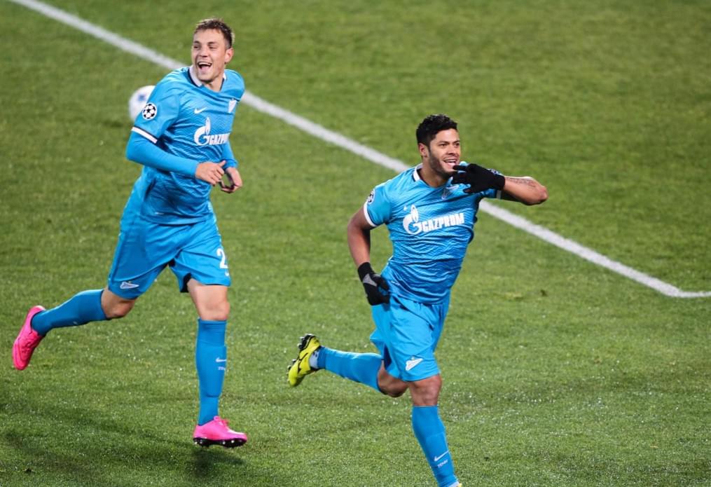 Лига Чемпионов УЕФА 2015/16, «Зенит» — «Лион»