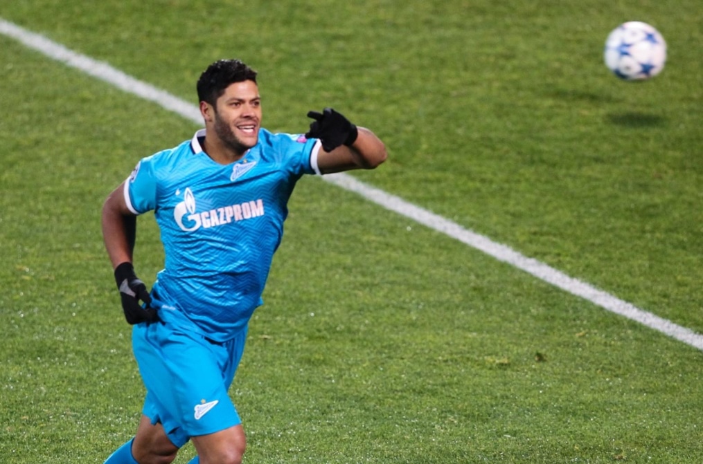 Лига Чемпионов УЕФА 2015/16, «Зенит» — «Лион»