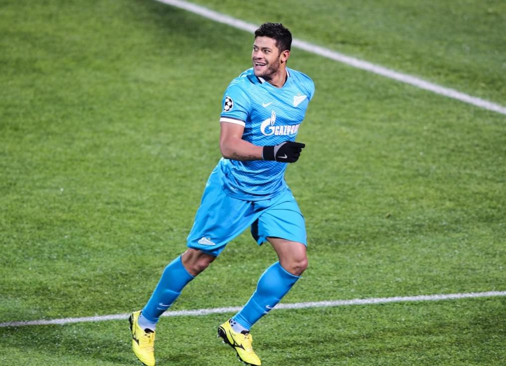 Лига Чемпионов УЕФА 2015/16, «Зенит» — «Лион»