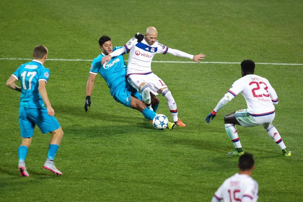 Лига Чемпионов УЕФА 2015/16, «Зенит» — «Лион»