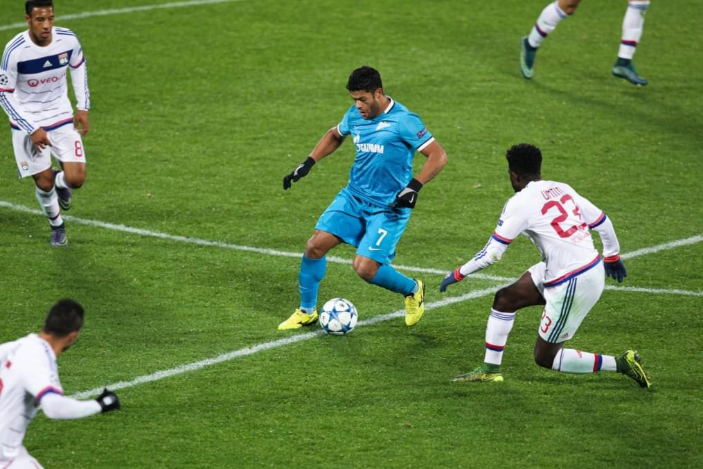 Лига Чемпионов УЕФА 2015/16, «Зенит» — «Лион»