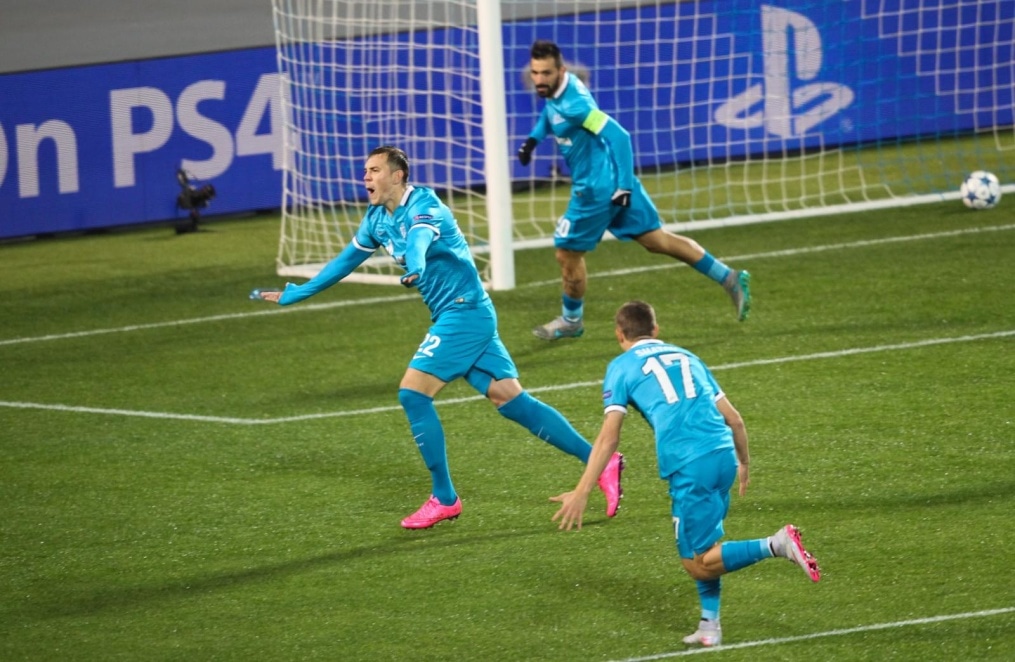 Лига Чемпионов УЕФА 2015/16, «Зенит» — «Лион»