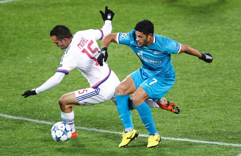 Лига Чемпионов УЕФА 2015/16, «Зенит» — «Лион»