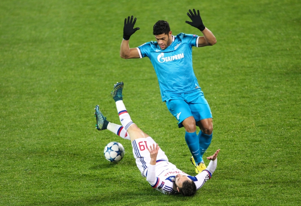 Лига Чемпионов УЕФА 2015/16, «Зенит» — «Лион»