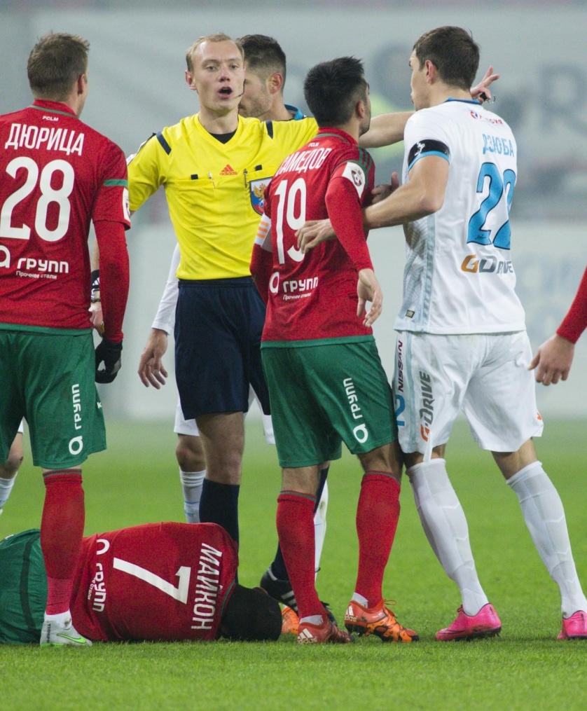 РОСГОССТРАХ-Чемпионат России 2015/16, «Локомотив» — «Зенит»