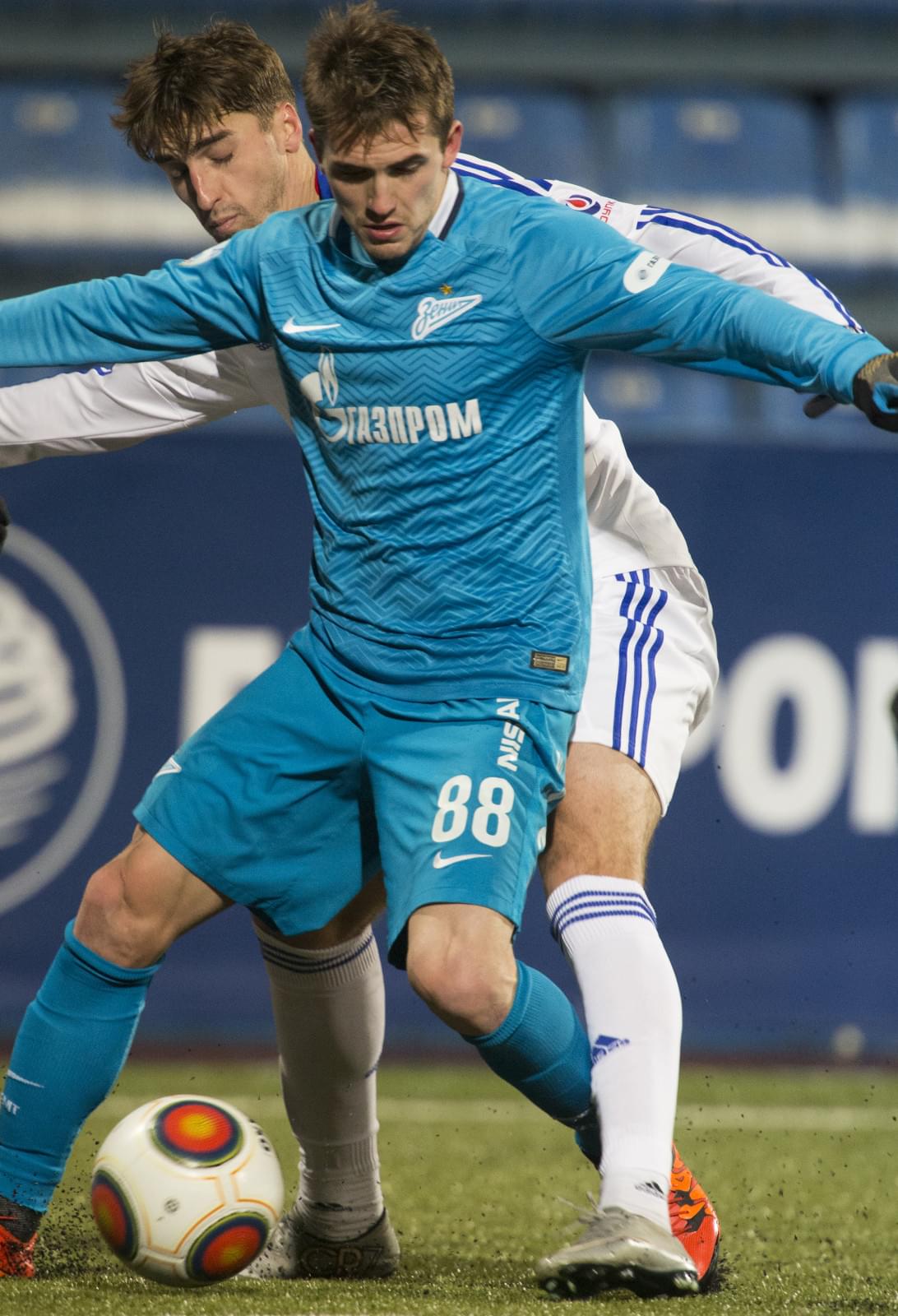 ФОНБЕТ-Первенство ФНЛ 2015/16, «Зенит»-2 — «Газовик»