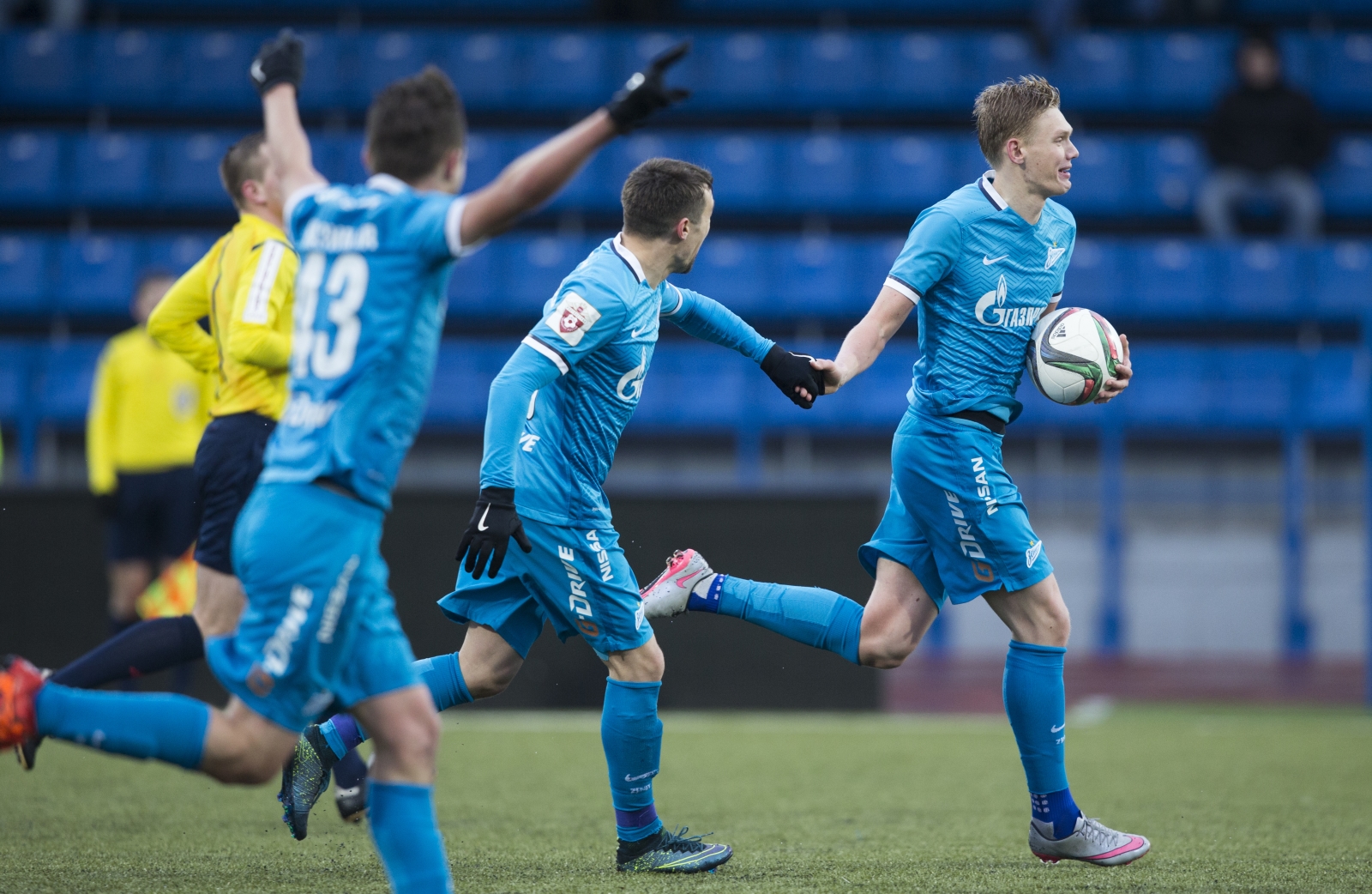 РОСГОССТРАХ-Чемпионат России 2015/16, «Зенит»-м — «Уфа»-м