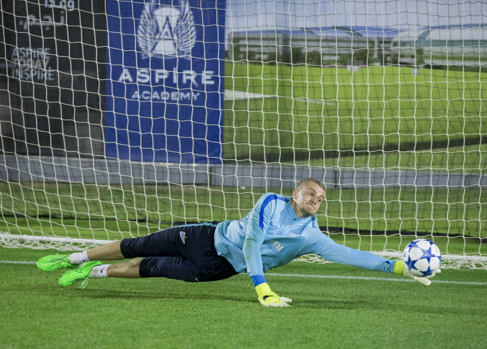 «Газпром»-тренировочные сборы в Дохе: 16 января, вечерняя тренировка