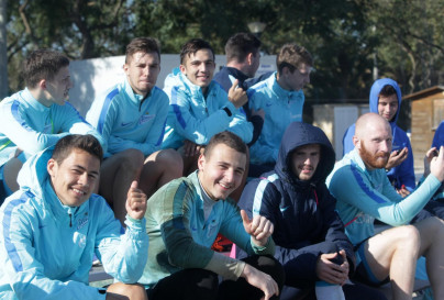 Фоторепортаж Егора Бабурина с матча тренерских составов «Зенита»-2 и «Зенита»-м на сборе в Кадисе