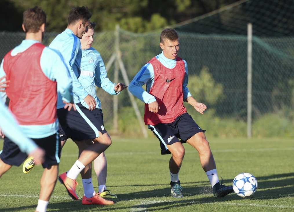 «Газпром»-тренировочный сбор в Фару: 31 января, вечерняя тренировка