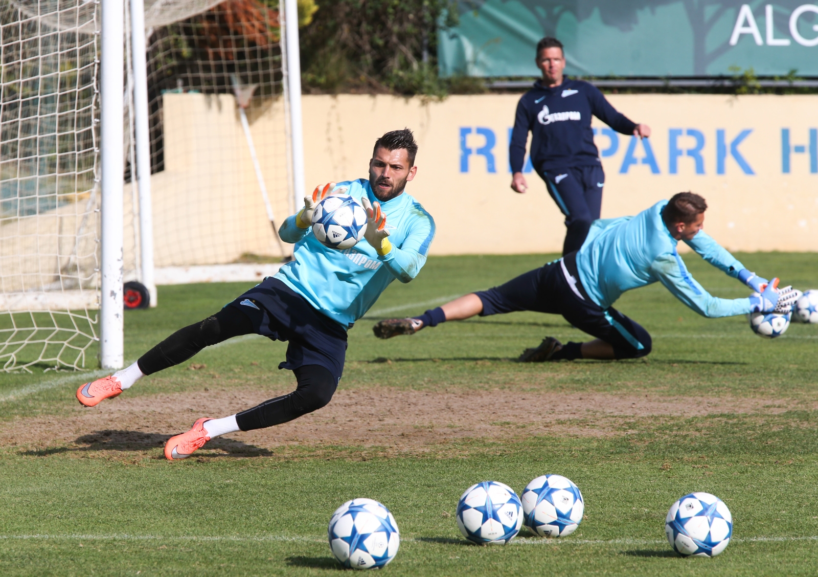 «Газпром»-тренировочный сбор в Фару: 4 февраля, утренняя тренировка