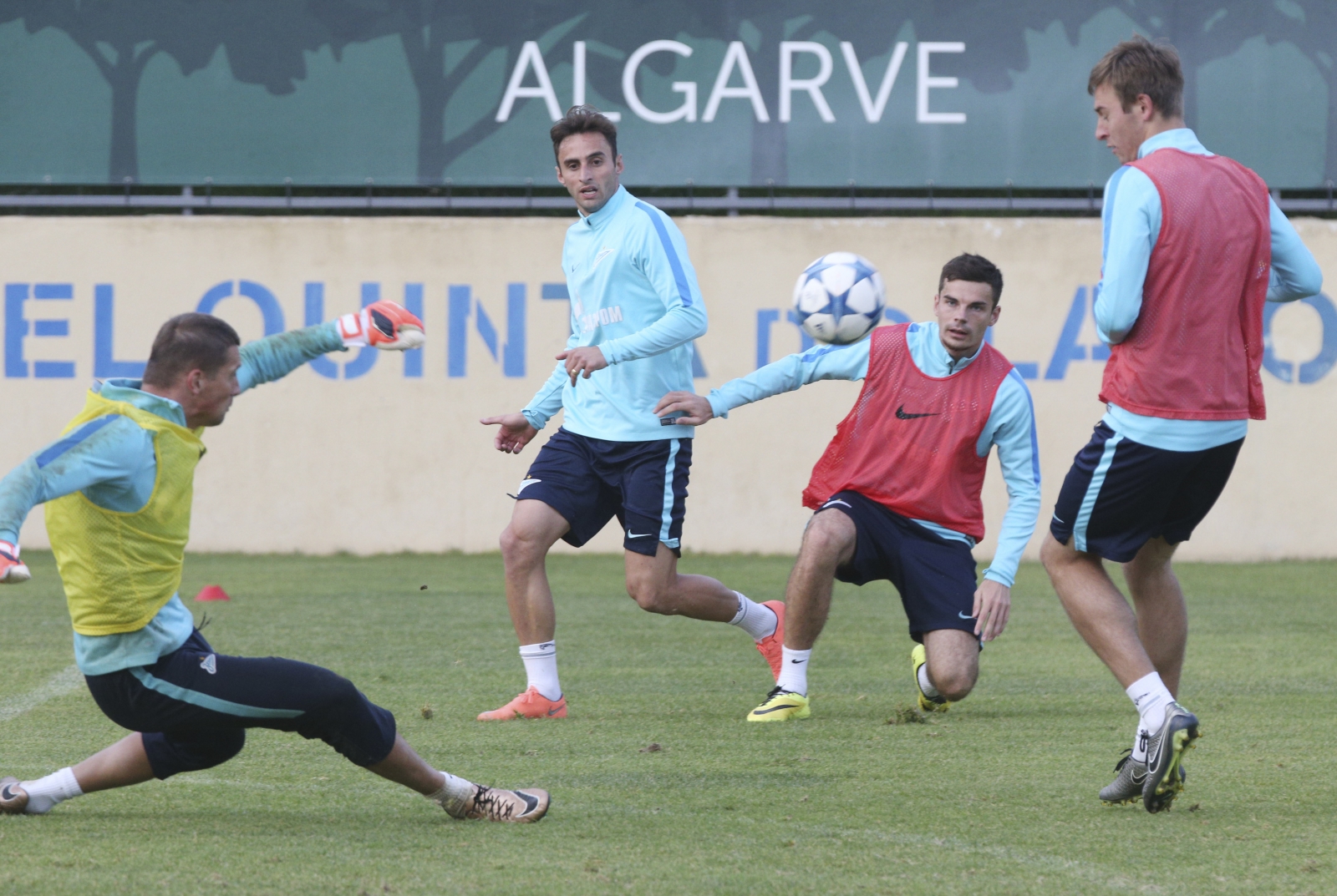 «Газпром»-тренировочный сбор в Фару: 6 февраля, вечерняя тренировка