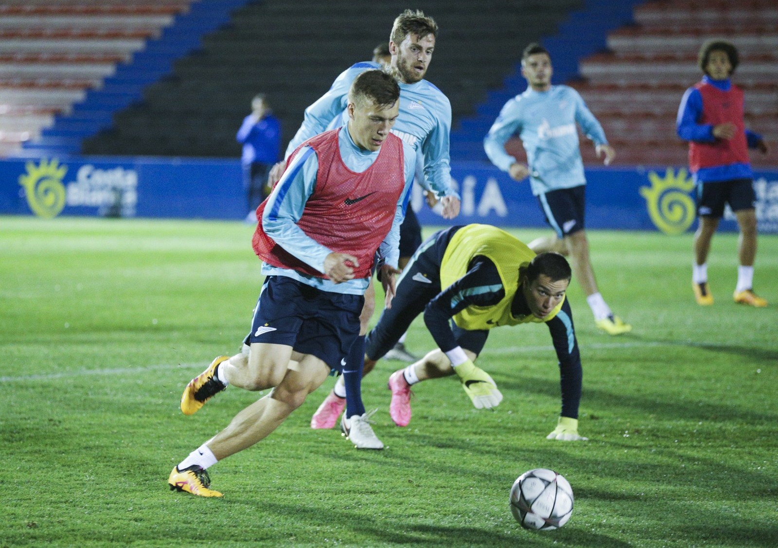 «Газпром»-тренировочный сбор в Испании: 10 февраля, вечерняя тренировка