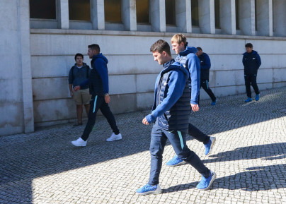 Прогулка «Зенита» по Лиссабону перед матчем «Бенфика» — «Зенит»
