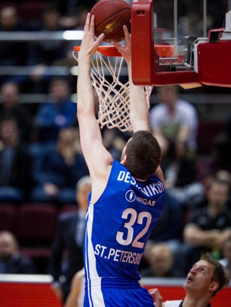 Еврокубок 2015/2016, «Зенит» — «Нижний Новгород»