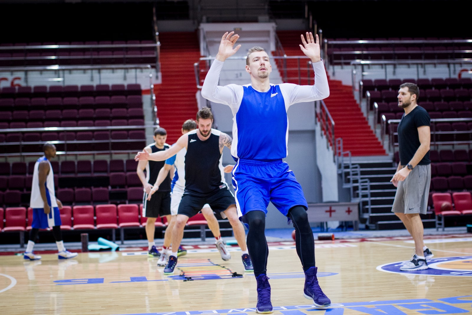 Тренировка основного состава БК «Зенит» перед матчем Единой лиги ВТБ 2015/2016 «Зенит» — «Нимбурк»