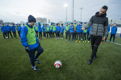 «Клуб добрых дел»: воспитанник детского дома Никита посетил тренировку юных «Зенитовцев»