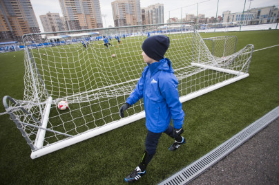 «Клуб добрых дел»: воспитанник детского дома Никита посетил тренировку юных «Зенитовцев»