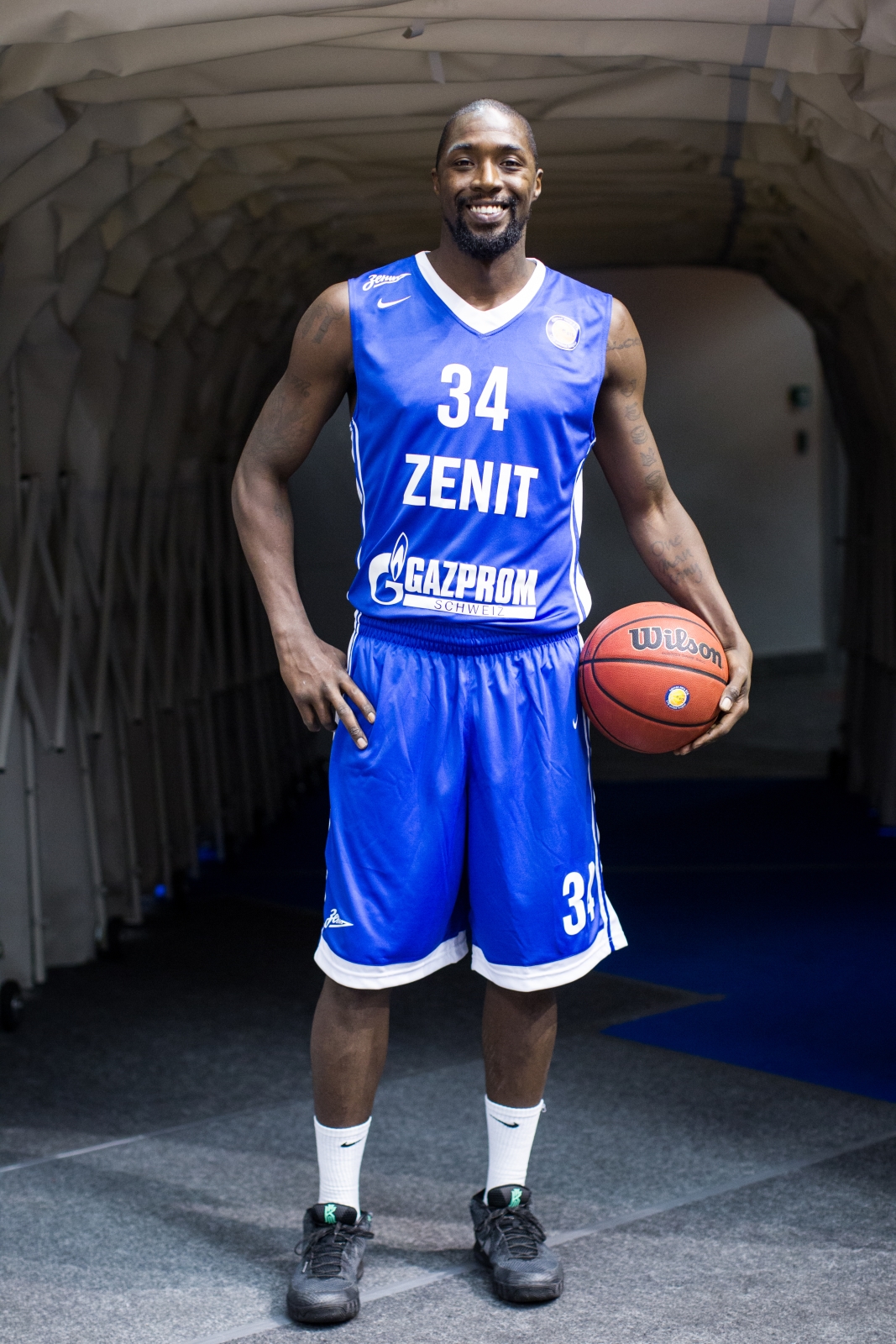 Форвард БК «Зенит» Омар Томас