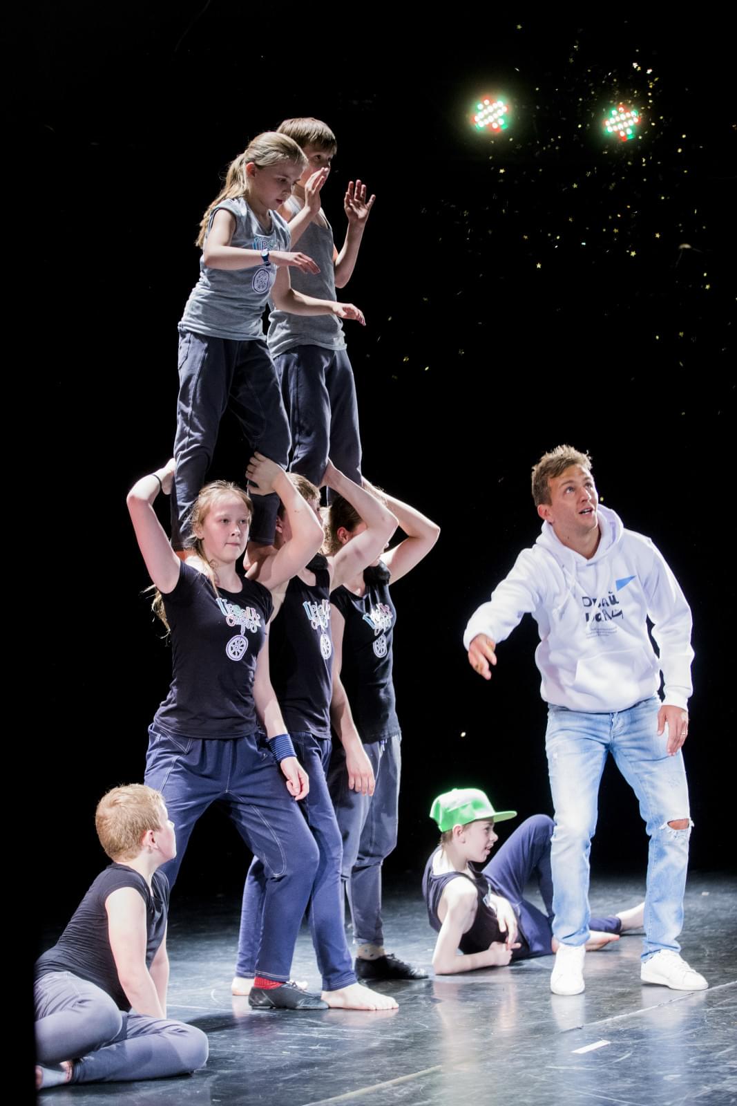 Давай-давай!»: Доменико Кришито поработал цирковым артистом