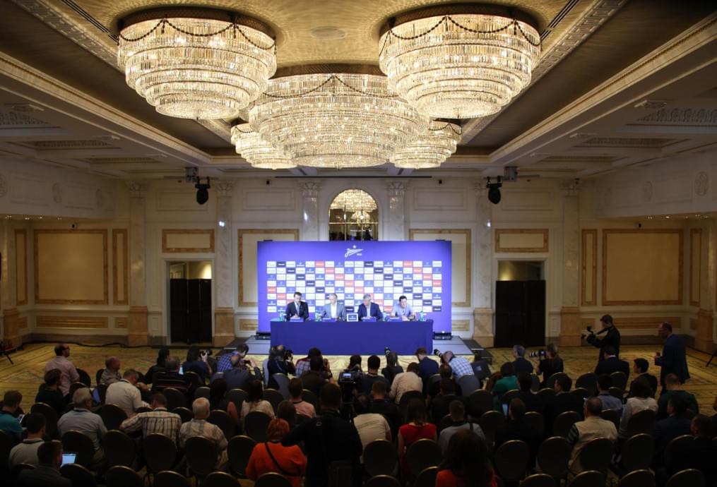 Представление нового главного тренера Мирчи Луческу