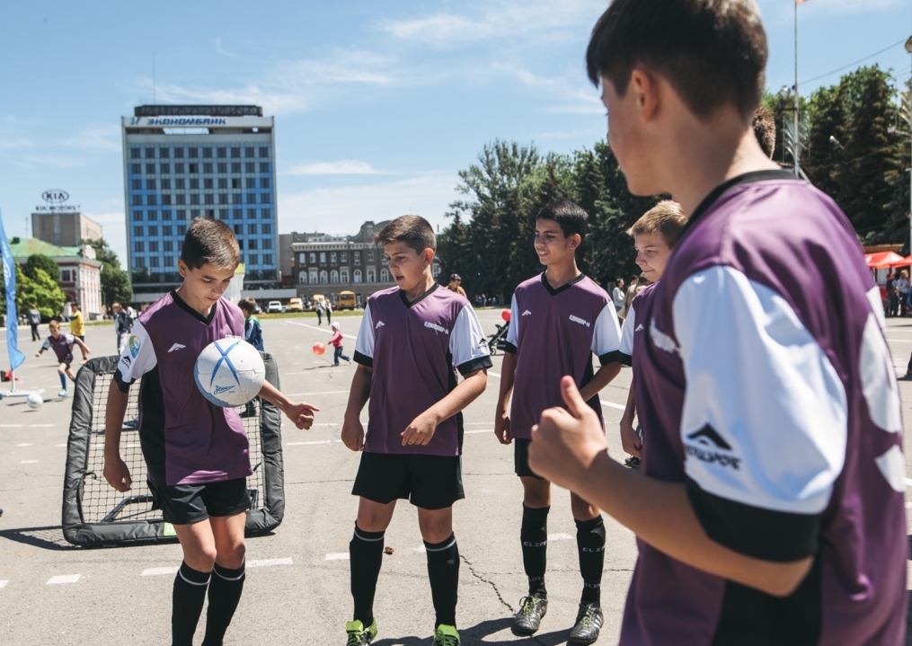 «Большой фестиваль футбола» в Саратове
