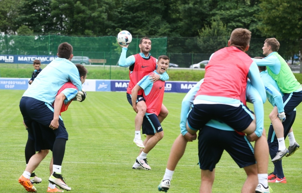 «Газпром»-тренировочные сборы в Австрии: вечерняя тренировка 21 июня