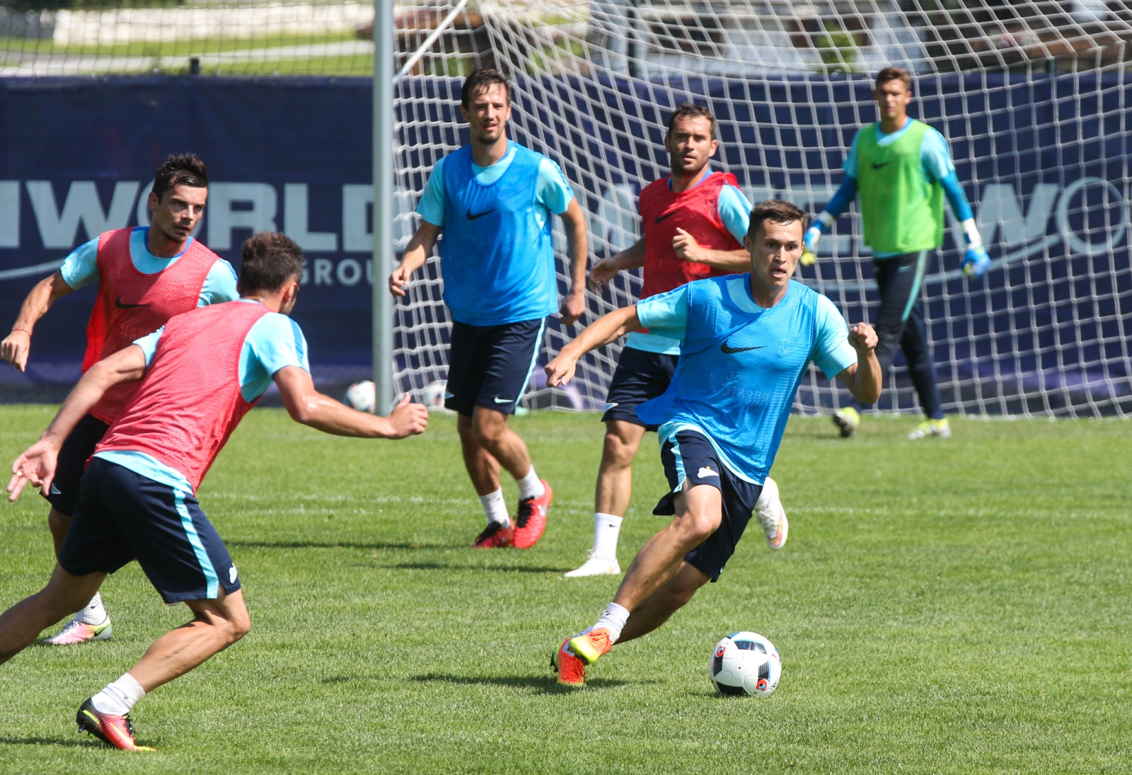 Газпром»-тренировочные сборы в Австрии: утренняя тренировка 2 июля