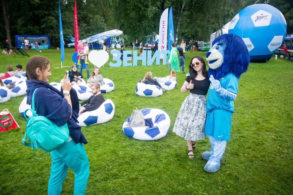 Фан-зона «Зенита» на международном фестивале Усадьба Jazz 2016