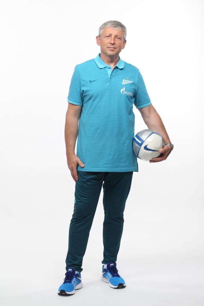 Фотосессия футболистов и тренеров основного состава ФК «Зенит» сезона 2016/2017