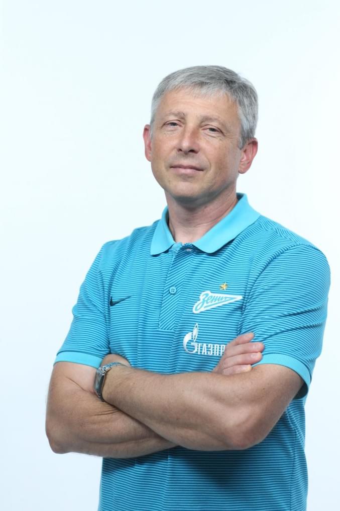 Фотосессия футболистов и тренеров основного состава ФК «Зенит» сезона 2016/2017