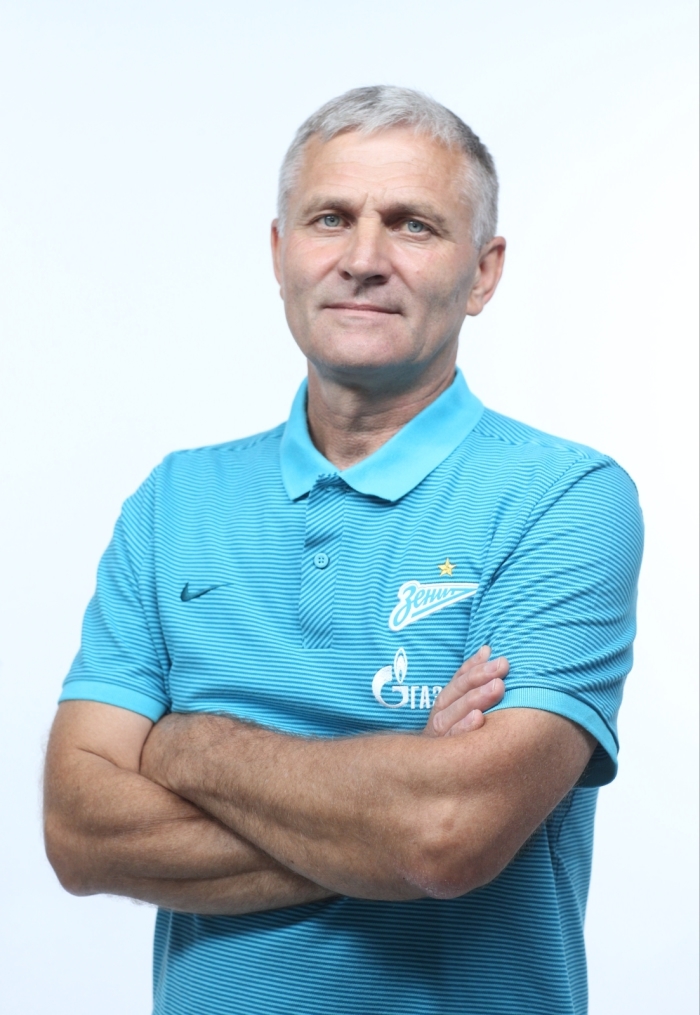 Фотосессия футболистов и тренеров основного состава ФК «Зенит» сезона 2016/2017