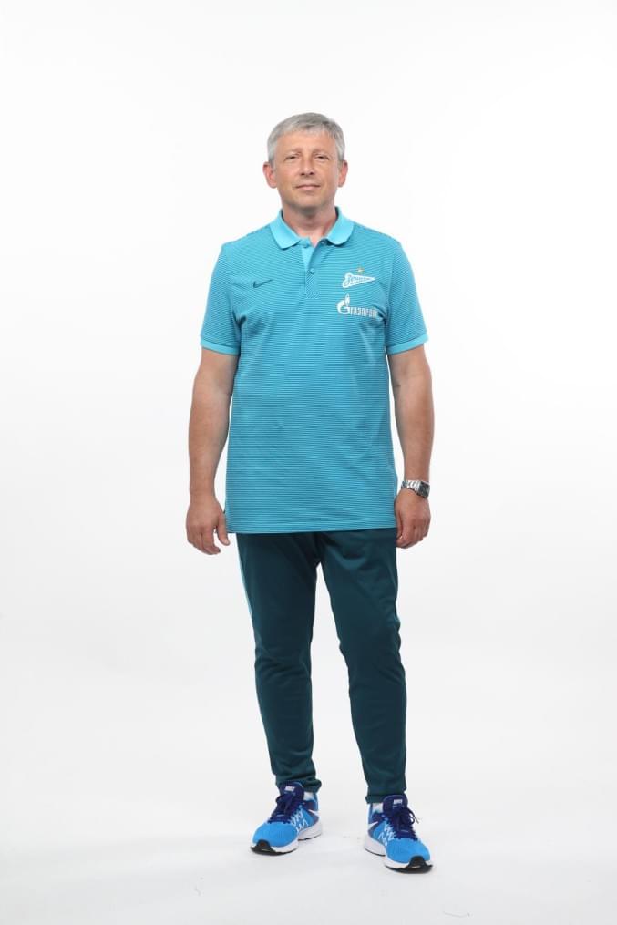 Фотосессия футболистов и тренеров основного состава ФК «Зенит» сезона 2016/2017