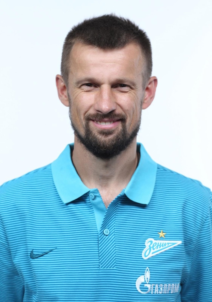 Фотосессия футболистов и тренеров основного состава ФК «Зенит» сезона 2016/2017