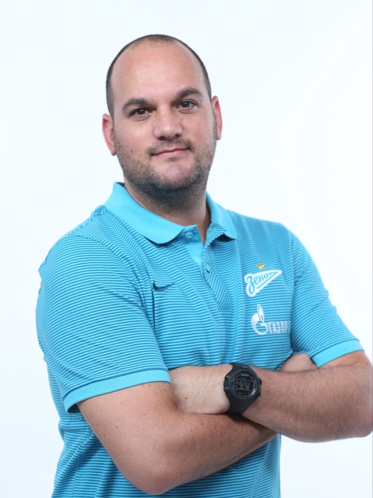 Фотосессия футболистов и тренеров основного состава ФК «Зенит» сезона 2016/2017