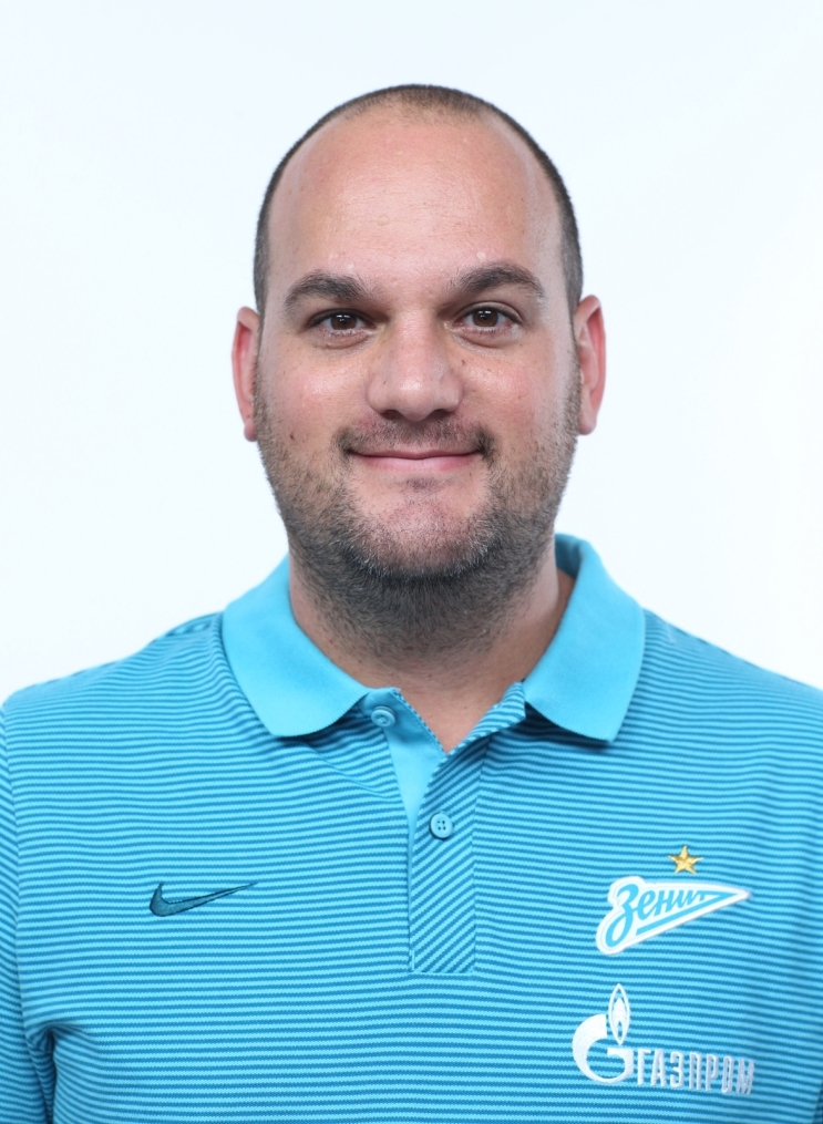 Фотосессия футболистов и тренеров основного состава ФК «Зенит» сезона 2016/2017