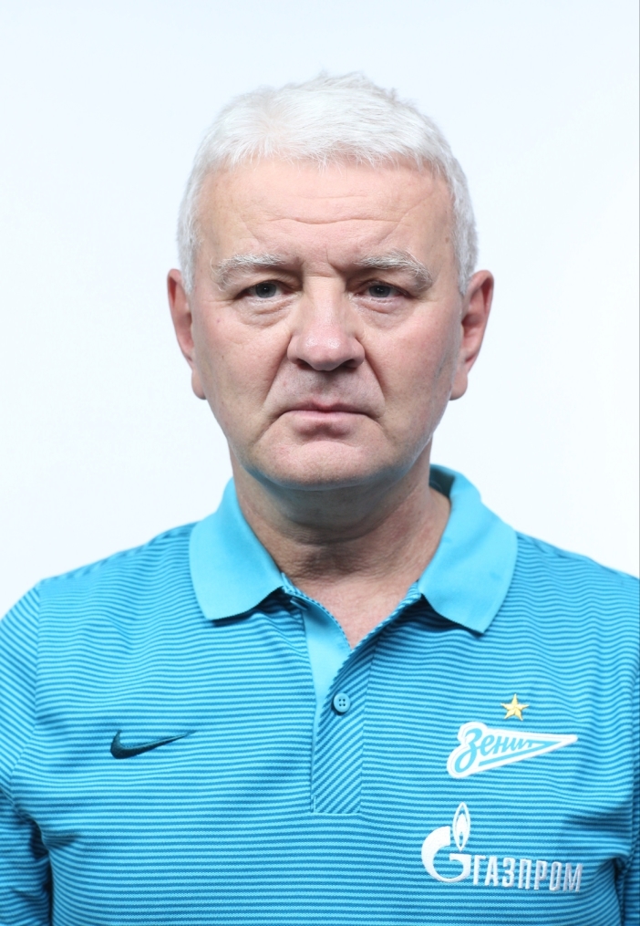 Фотосессия футболистов и тренеров основного состава ФК «Зенит» сезона 2016/2017