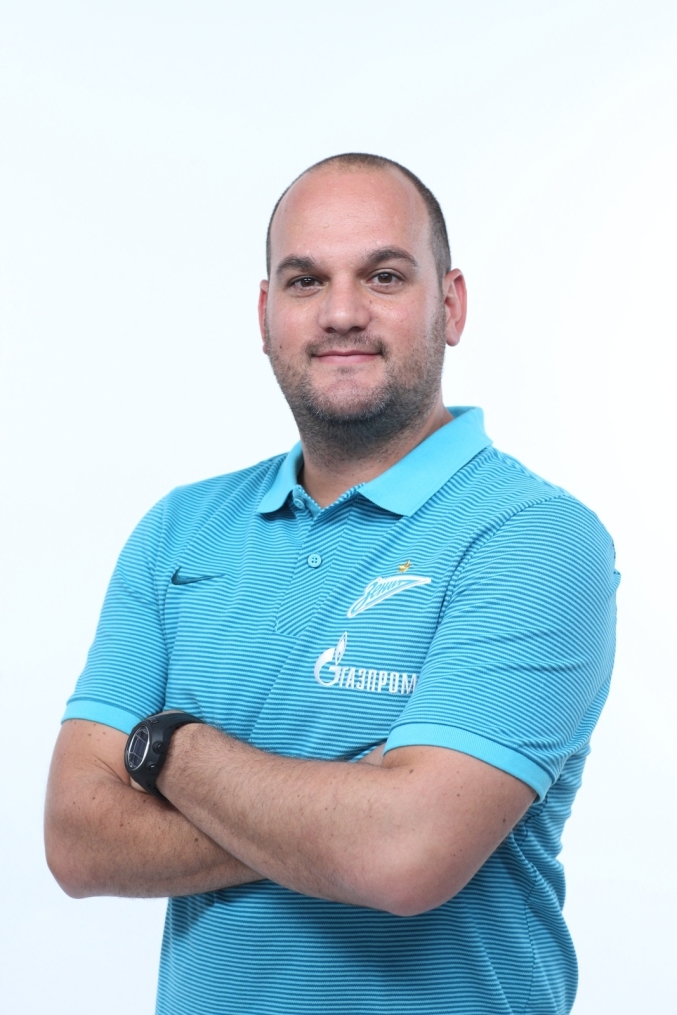 Фотосессия футболистов и тренеров основного состава ФК «Зенит» сезона 2016/2017