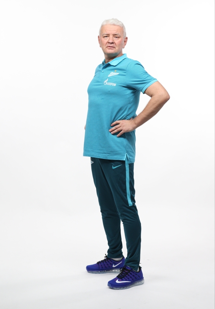 Фотосессия футболистов и тренеров основного состава ФК «Зенит» сезона 2016/2017