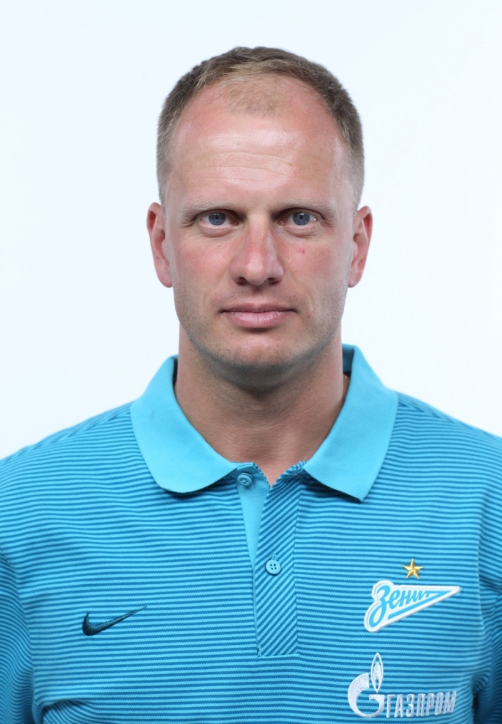 Фотосессия футболистов и тренеров основного состава ФК «Зенит» сезона 2016/2017